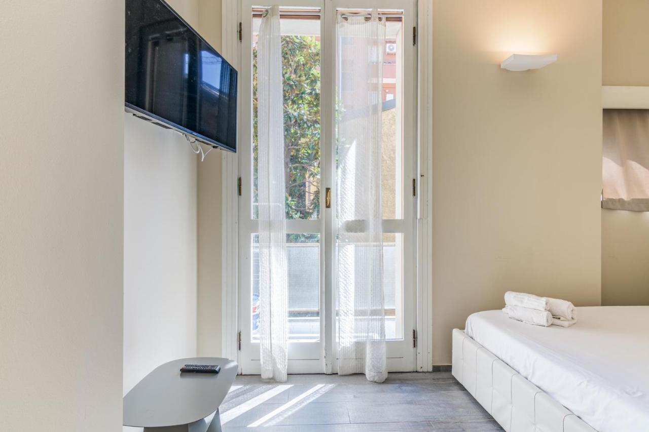 Mora Apartment Milan Bagian luar foto
