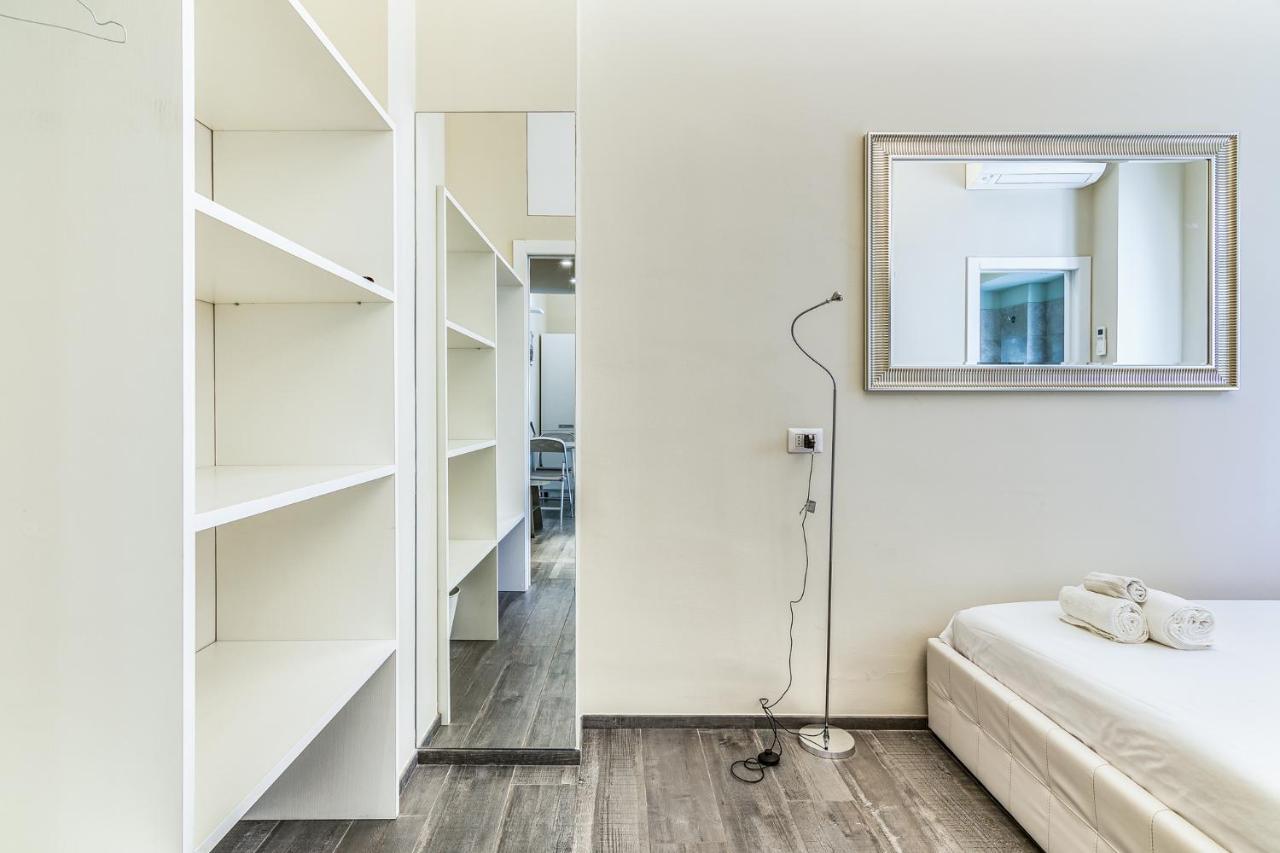 Mora Apartment Milan Bagian luar foto